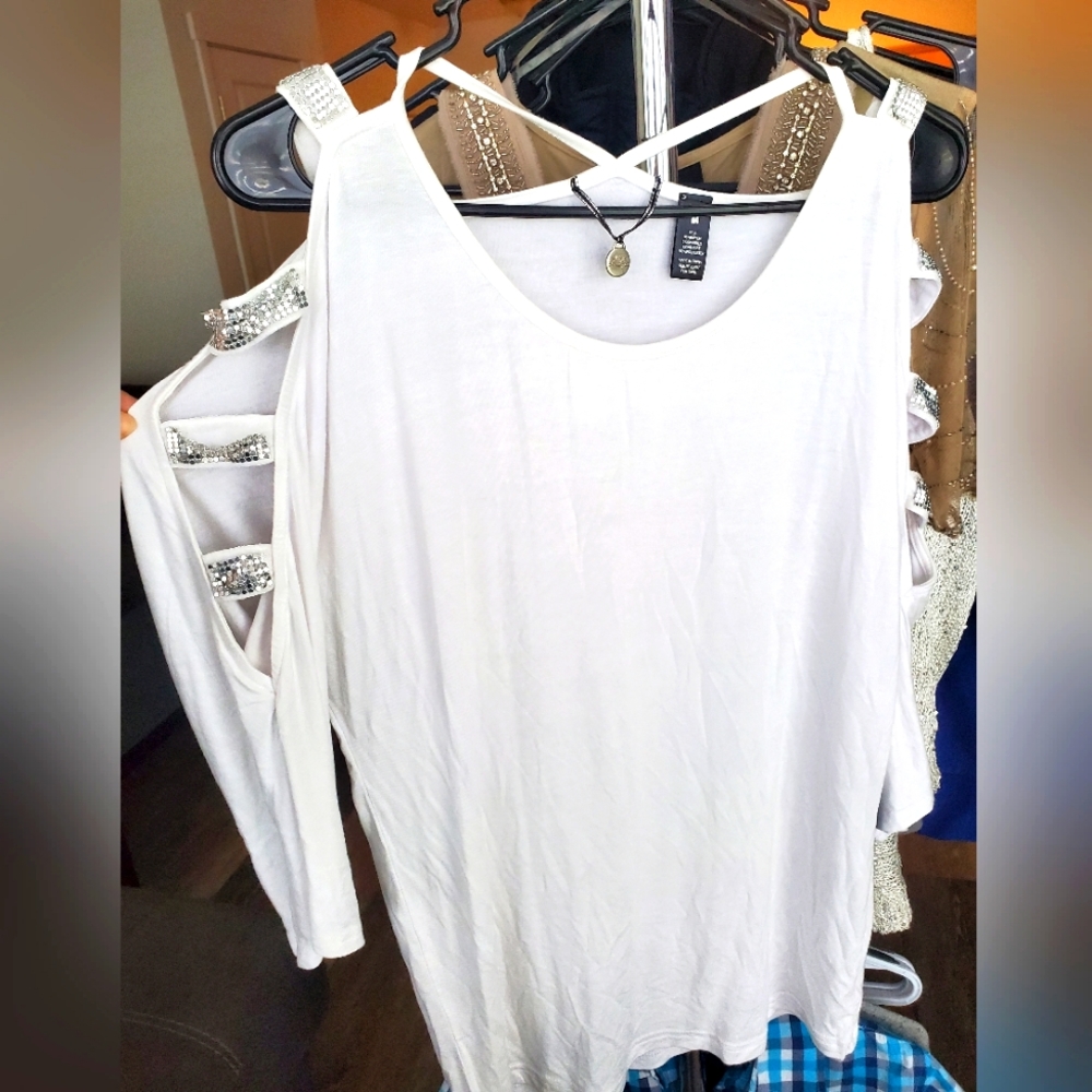 NWT BKE bling shirt